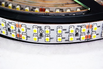 LED flexible Streifen (19.2 Watt, 5000x15x3mm)